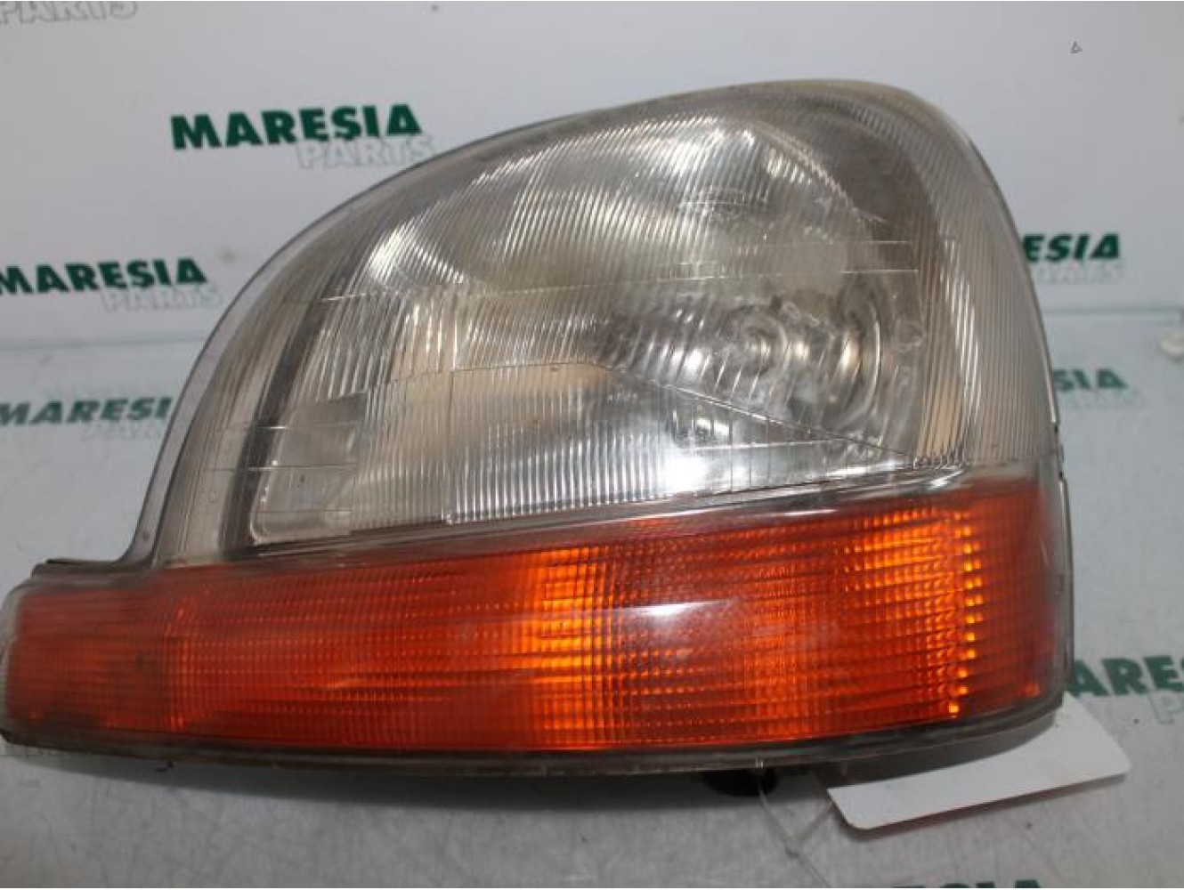 Renault - Kangoo - Koplamp links