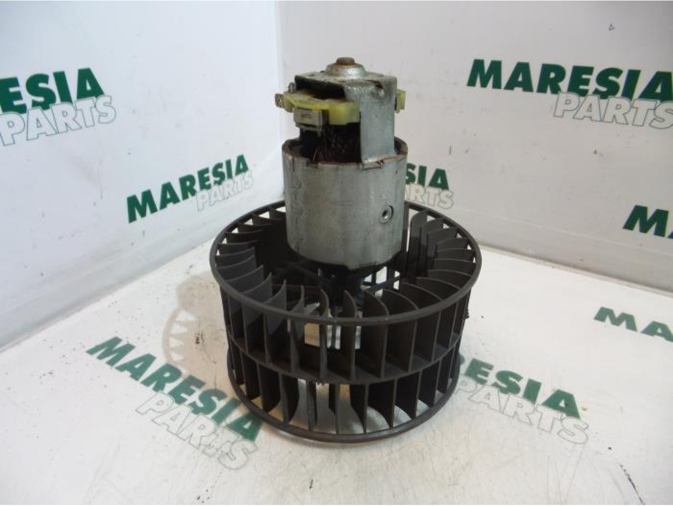Renault - Kangoo - Heating and ventilation fan motor