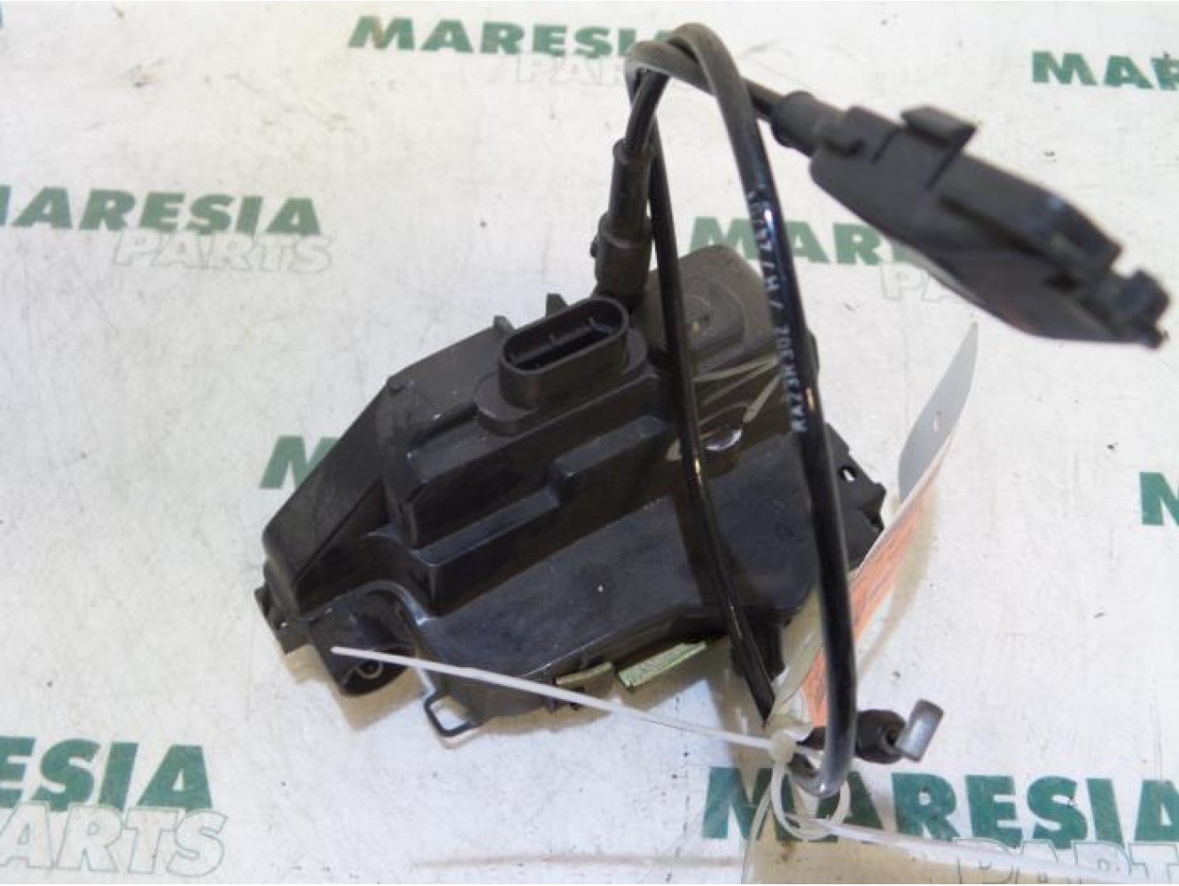 Renault - Megane Scenic - Front door lock mechanism 4-door, right
