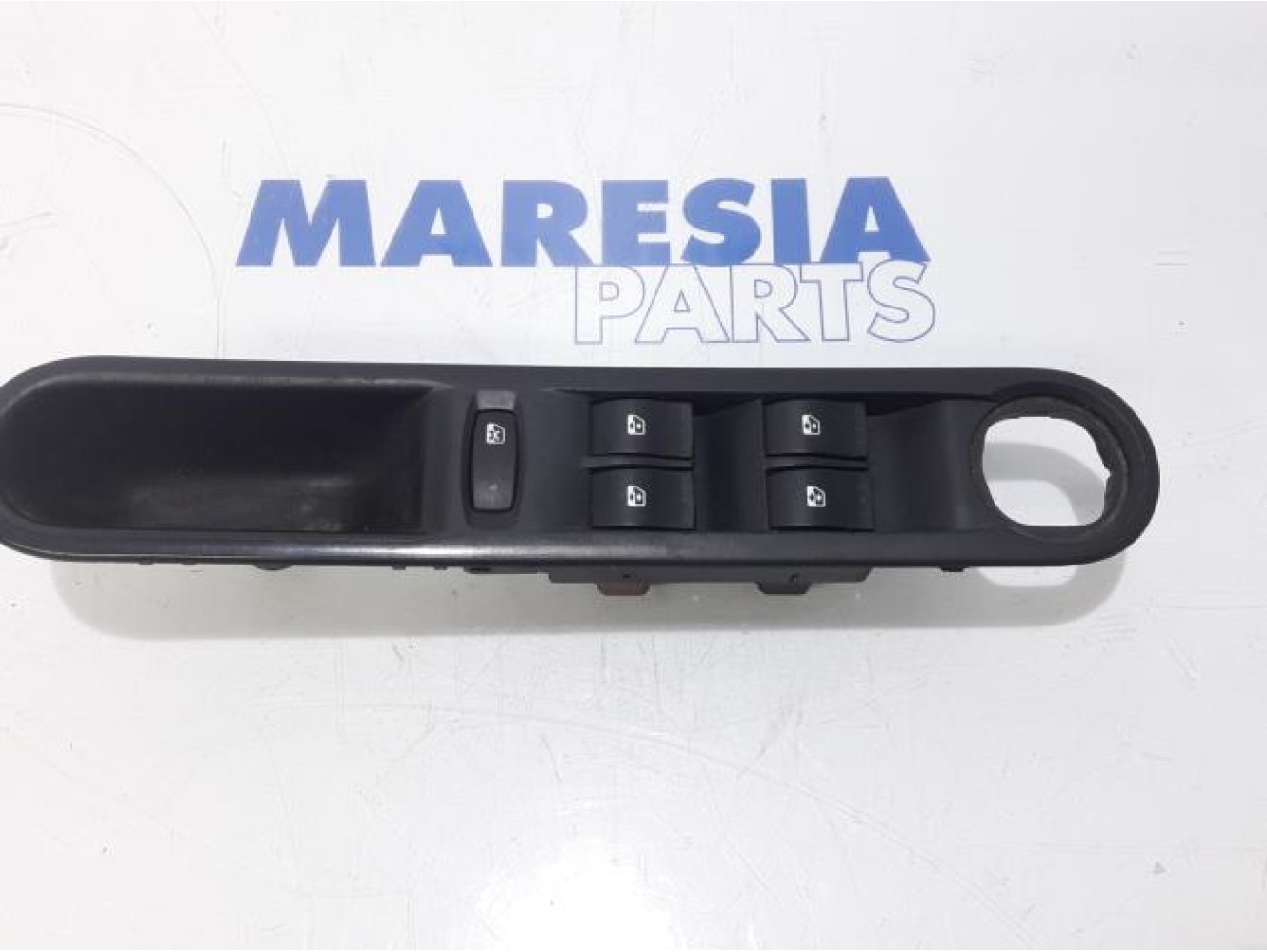 Renault - Espace - Multi-functional window switch