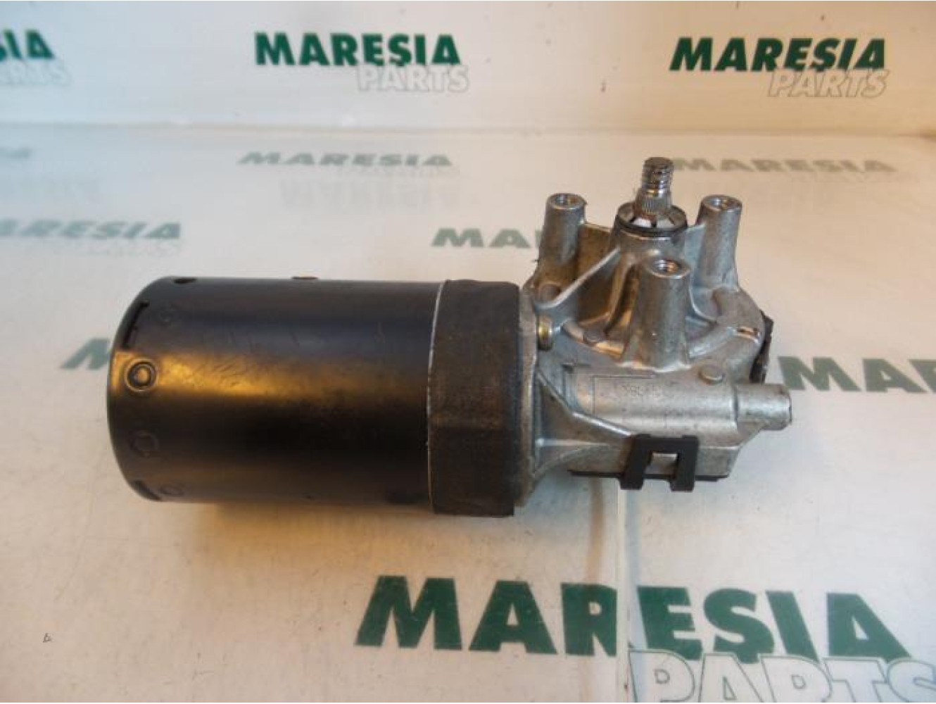 Peugeot - 206 - Front wiper motor
