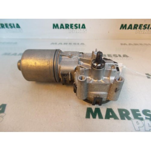 Peugeot - 207 - Front wiper motor