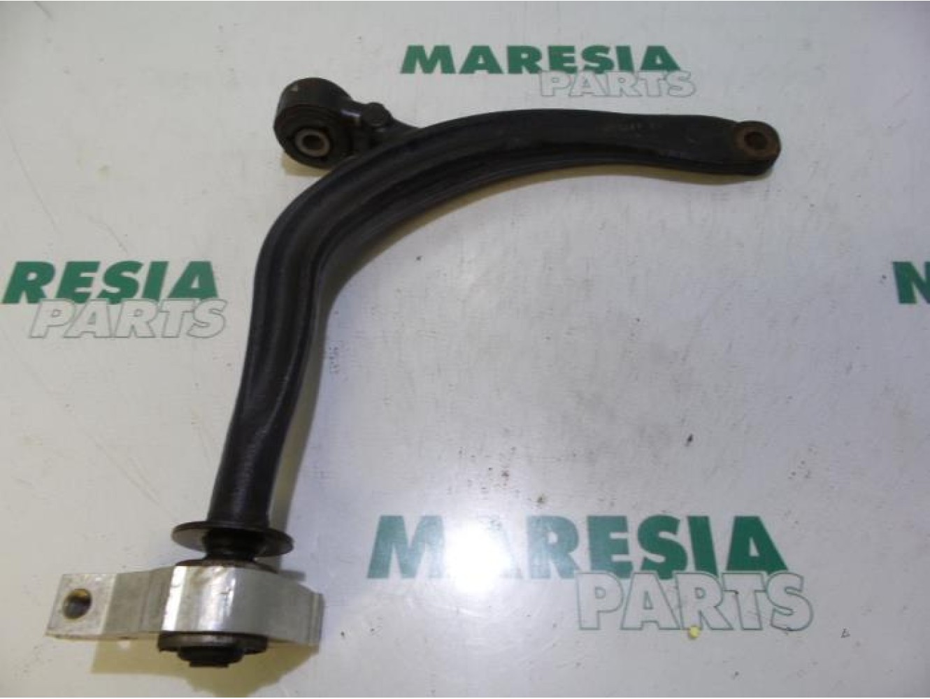 Citroen - C5 - Front lower wishbone, right