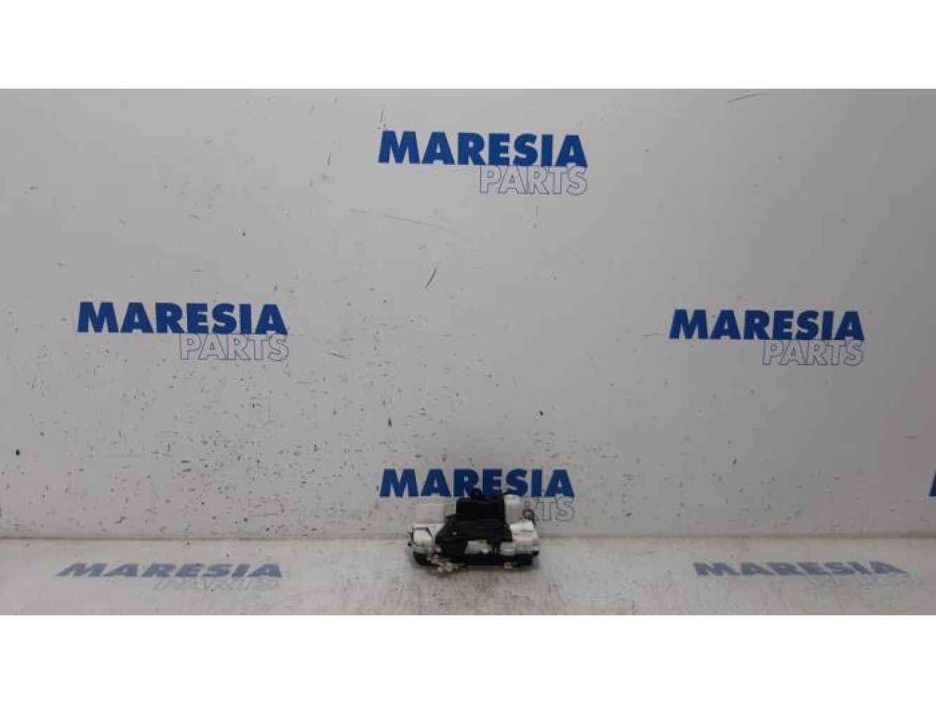 Citroen - C5 - Front door lock mechanism 4-door, right