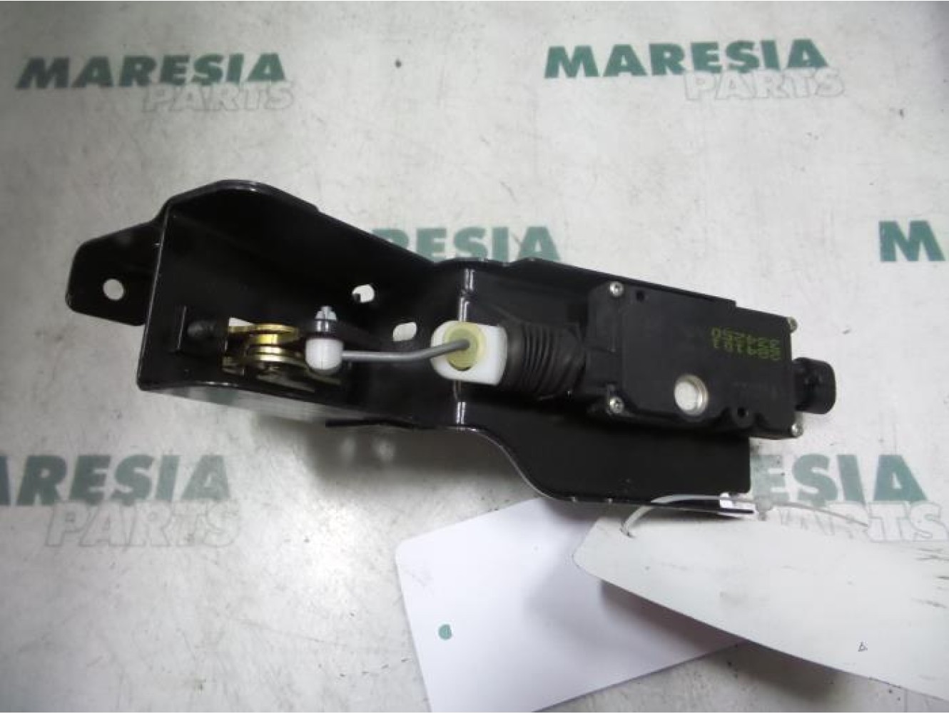 Citroen - C5 - Tailgate lock mechanism