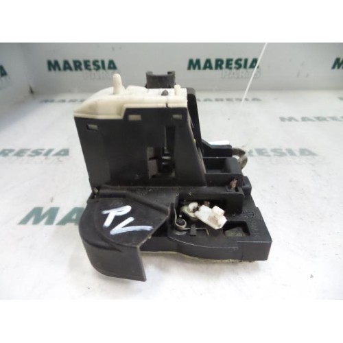 Renault - Clio - Door lock mechanism 2-door, right