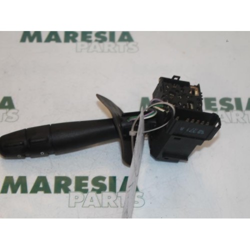 Renault - Clio - Indicator switch