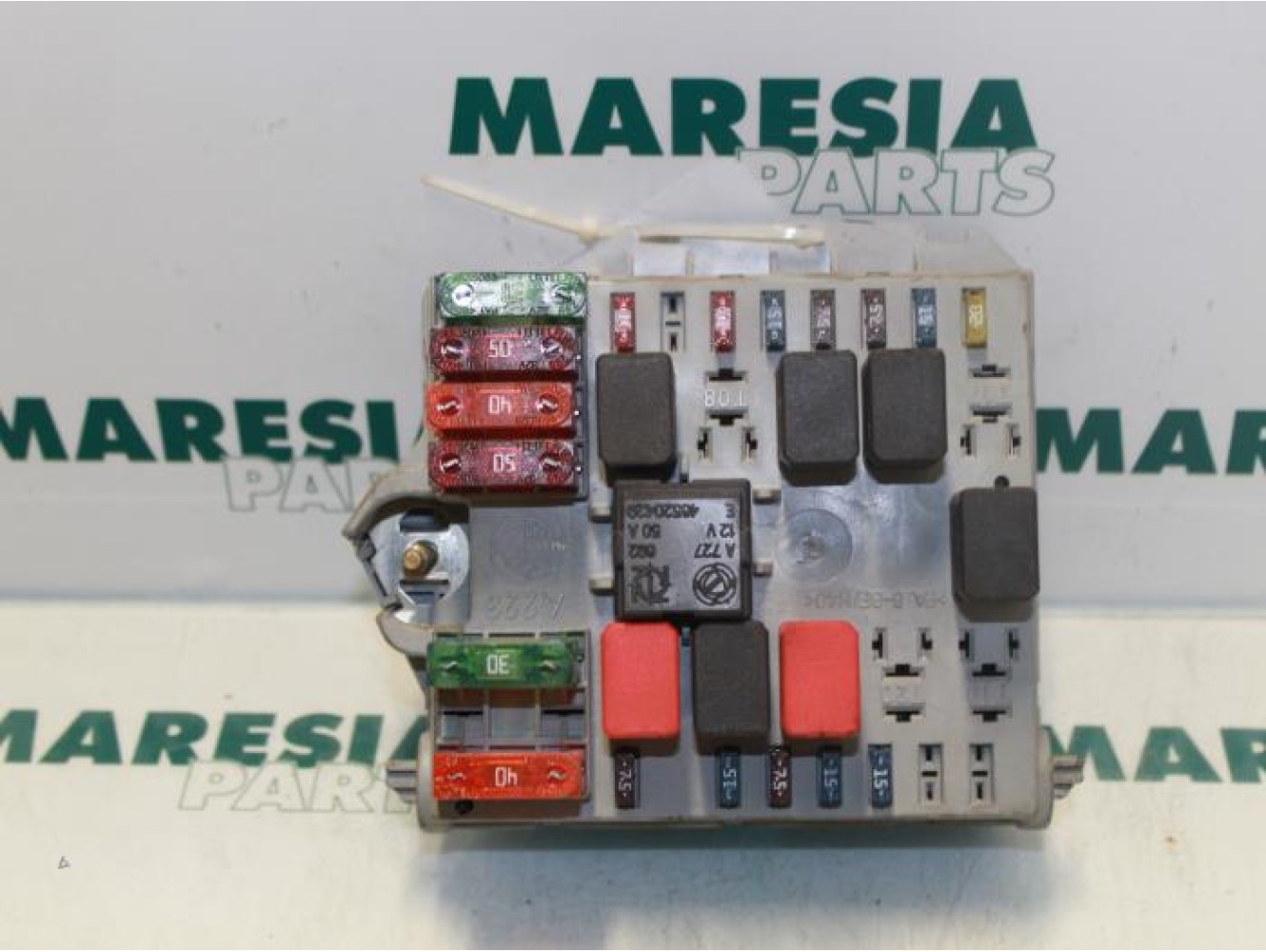 Alfa Romeo - 147 - Fuse box