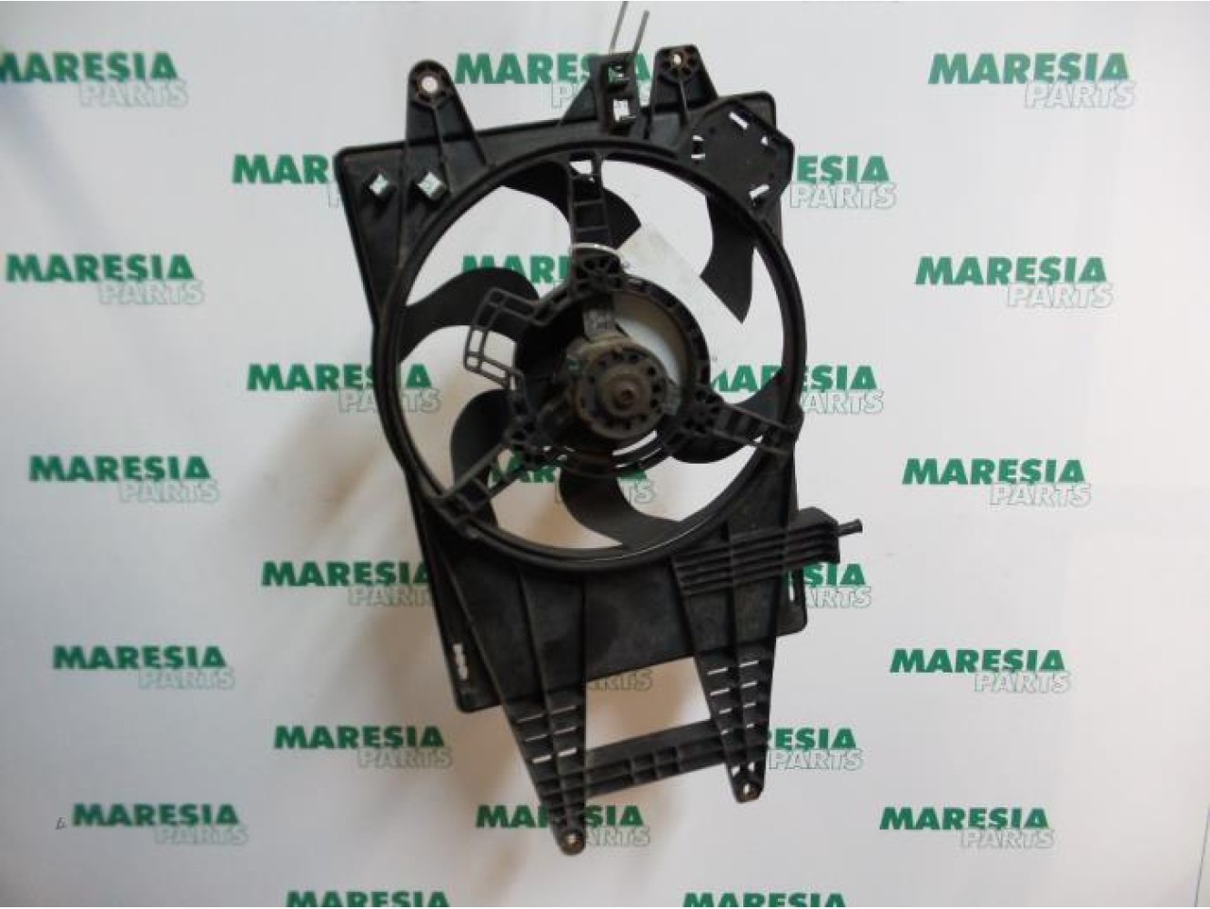 Fiat - Punto - Fan motor