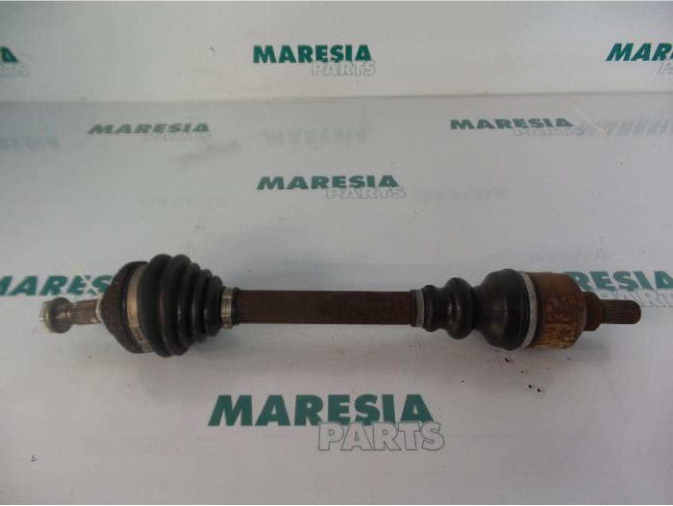Peugeot - 406 - Aandrijfas links-voor