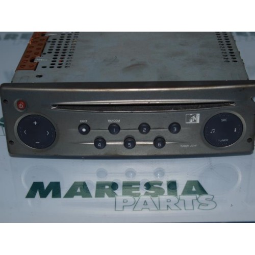 Renault - Clio - Radio CD player
