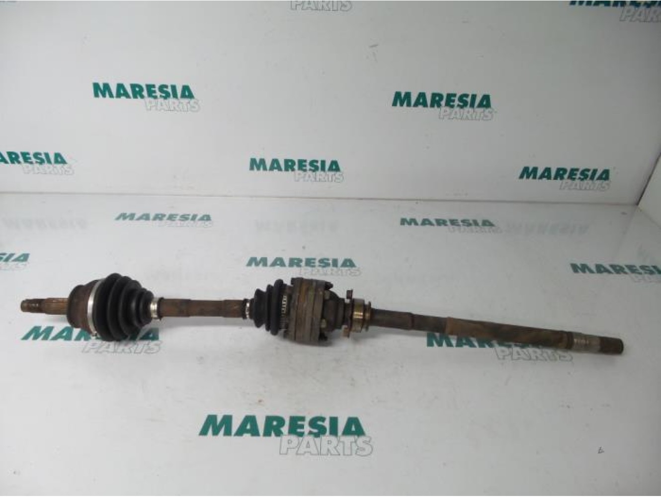 Alfa Romeo - 145/146 - Aandrijfas rechts-voor