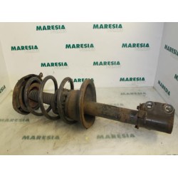 Renault - Megane - Front shock absorber rod, right