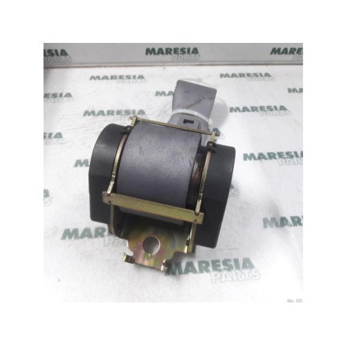 Renault - Megane - Rear seatbelt, right