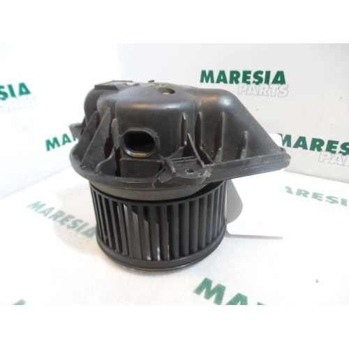 Renault - Megane - Heating and ventilation fan motor