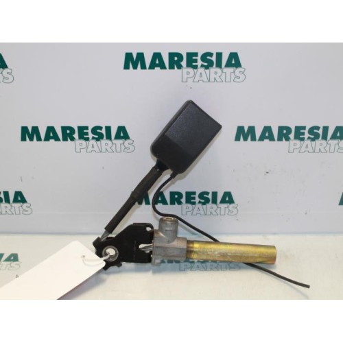 Renault - Megane - Gordelspanner links