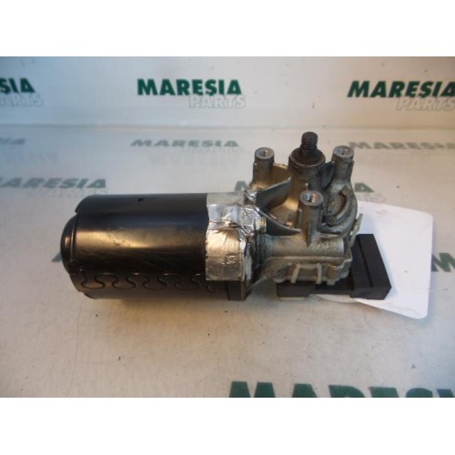 Fiat - Doblo - Front wiper motor