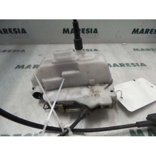 Renault - Megane - Front door lock mechanism 4-door, right