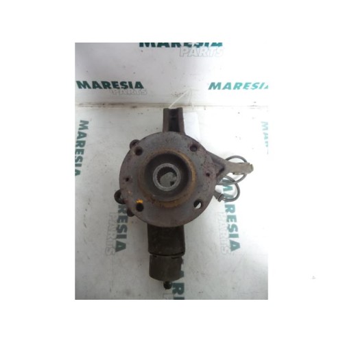 Peugeot - 307 - Fusee links-voor