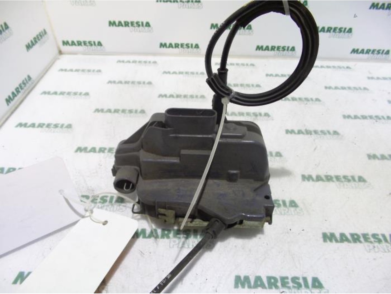 Renault - Laguna - Front door lock mechanism 4-door, right