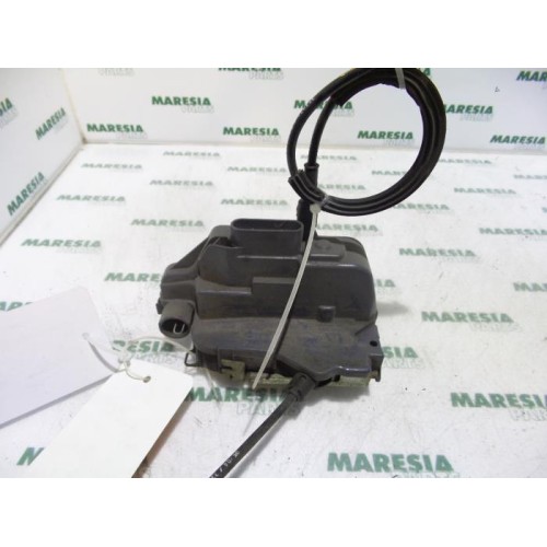 Renault - Laguna - Front door lock mechanism 4-door, right