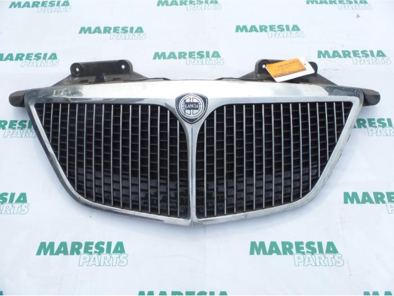 Lancia - Phedra - Grill