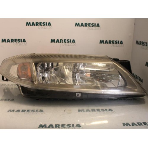 Renault - Laguna - Phare droit