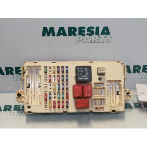 Fiat - Stilo - Fuse box