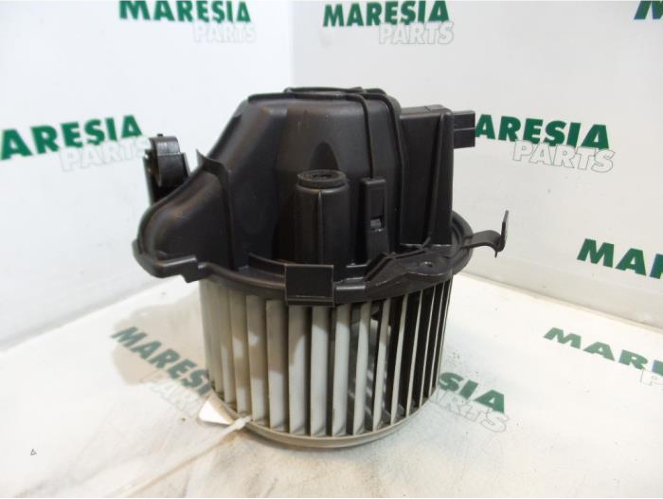 Fiat - Stilo - Heating and ventilation fan motor