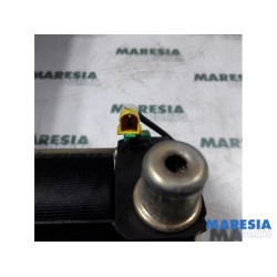 Fiat - Stilo - Front seatbelt, right