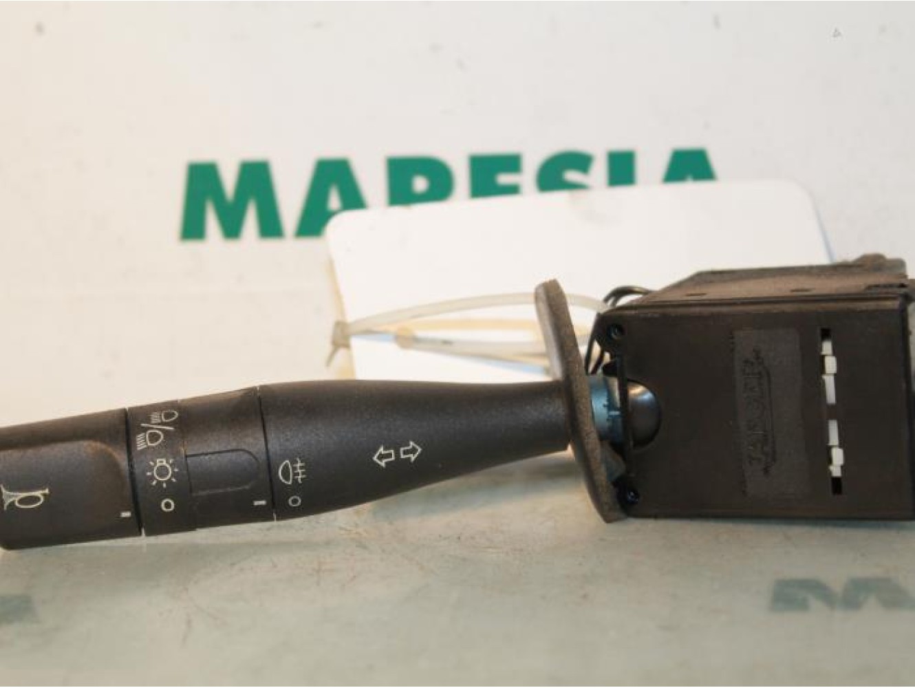 Peugeot - 206 - Indicator switch