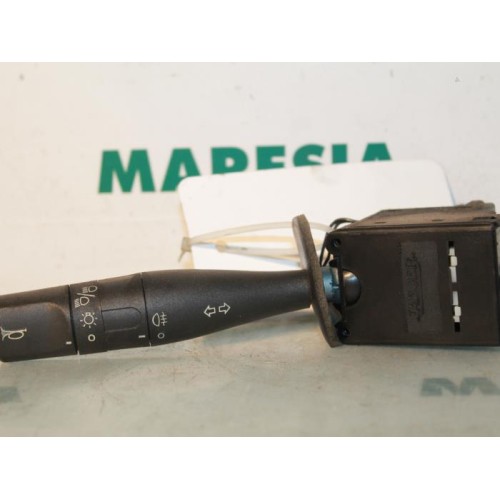 Peugeot - 206 - Indicator switch