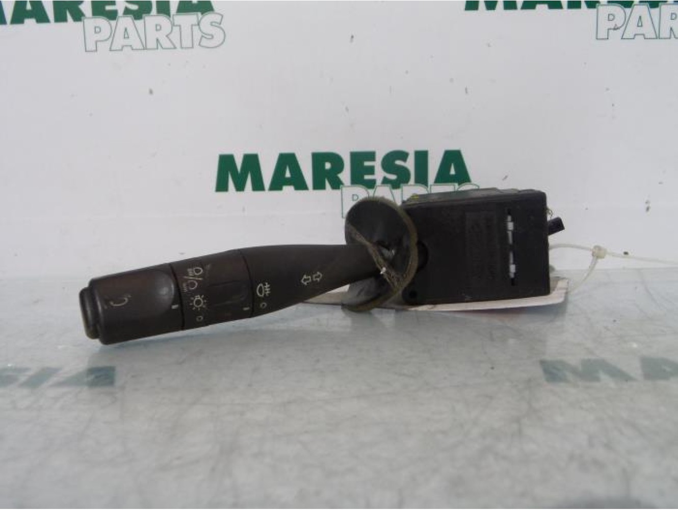 Citroen - Jumpy - Indicator switch