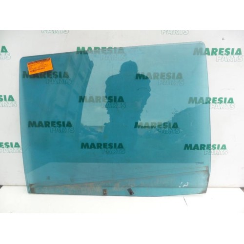 Lancia - Phedra - Rear door window 4-door, left