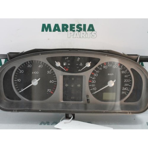 Renault - Laguna - Instrument panel