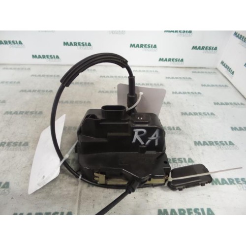 Renault - Laguna - Rear door mechanism 4-door, right