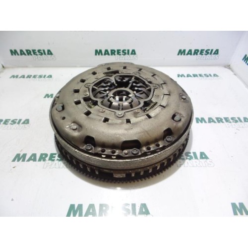 Renault - Megane Scenic - Flywheel