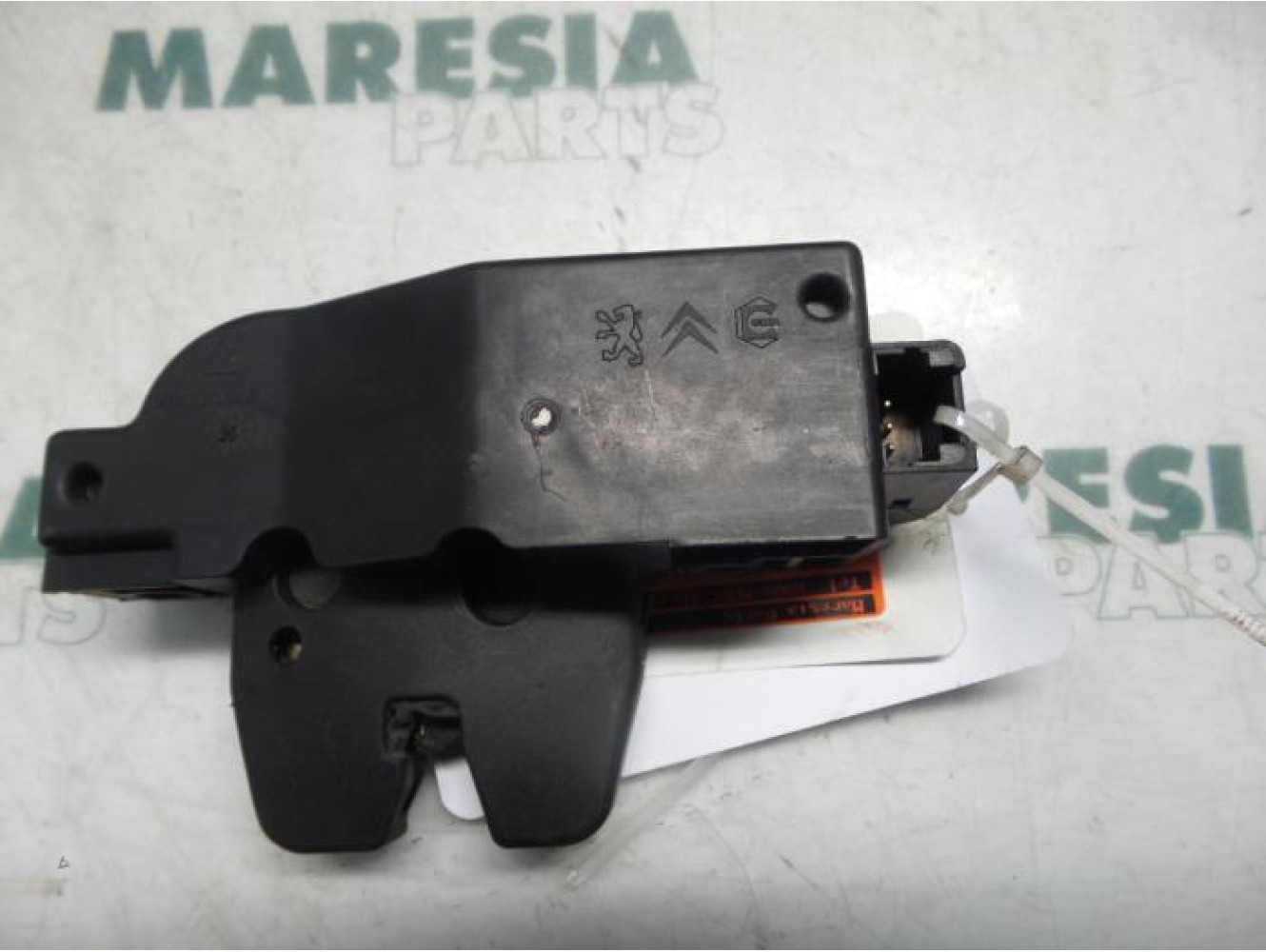 Citroen - C5 - Tailgate lock mechanism