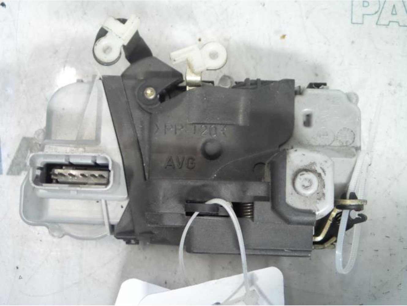 Peugeot - 307 - Türschlossmechanik 2-türig links