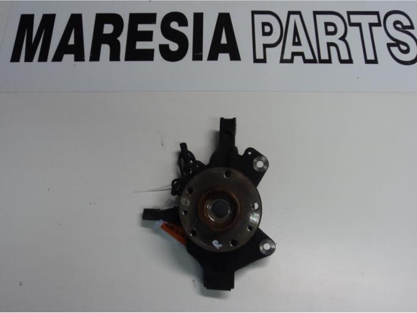 Renault - Megane - Knuckle, front right