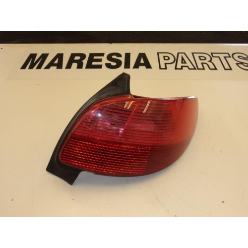 Peugeot - 206 - Taillight, right