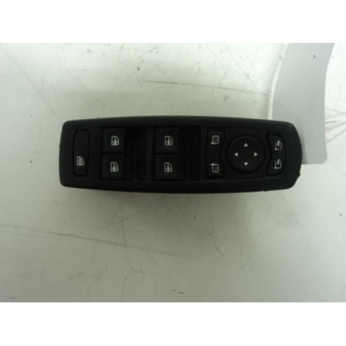 Renault - Megane - Multi-functional window switch