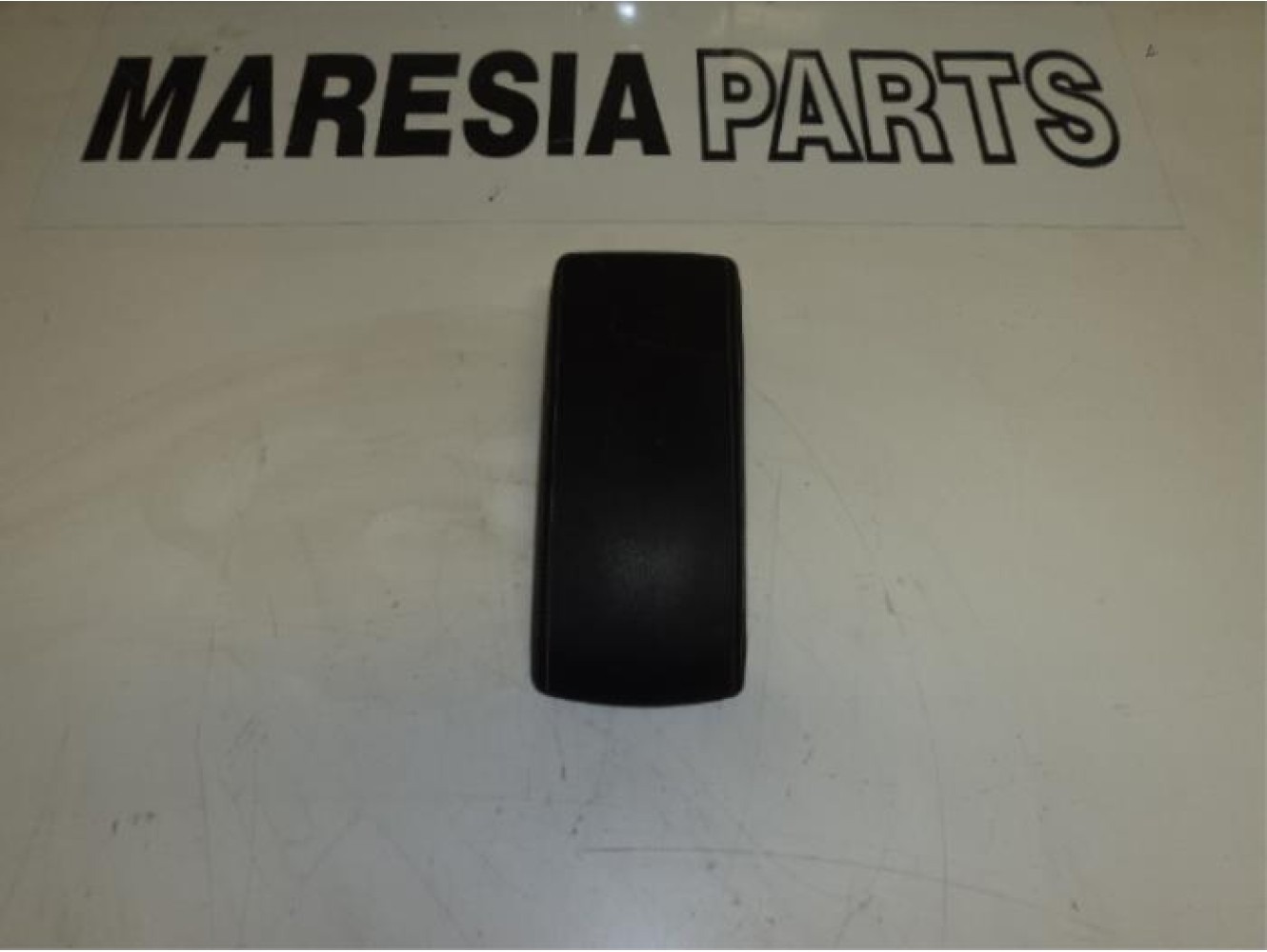 Renault - Megane - Armrest
