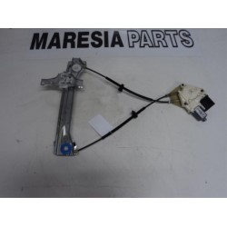 Renault - Megane - Rear door window mechanism 4-door, right