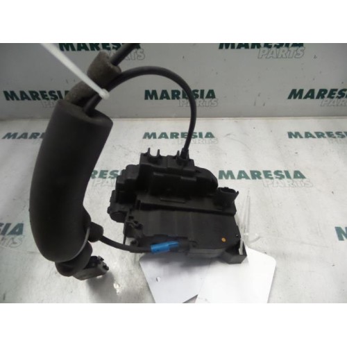 Renault - Megane - Front door lock mechanism 4-door, right