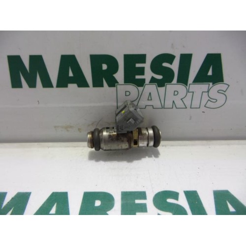 Renault - Megane Scenic - Injector (petrol injection)