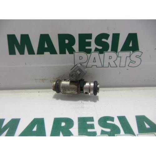 Renault - Megane Scenic - Injector (petrol injection)