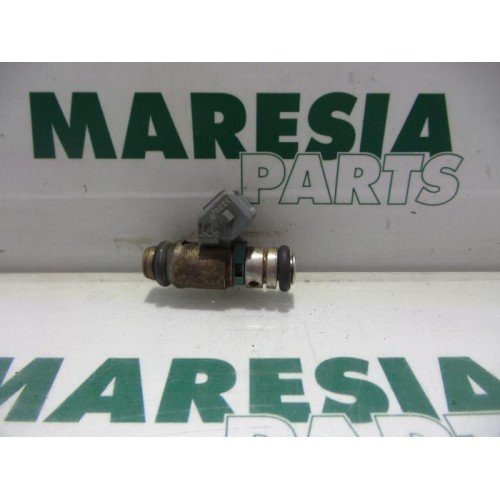 Renault - Megane Scenic - Injector (petrol injection)