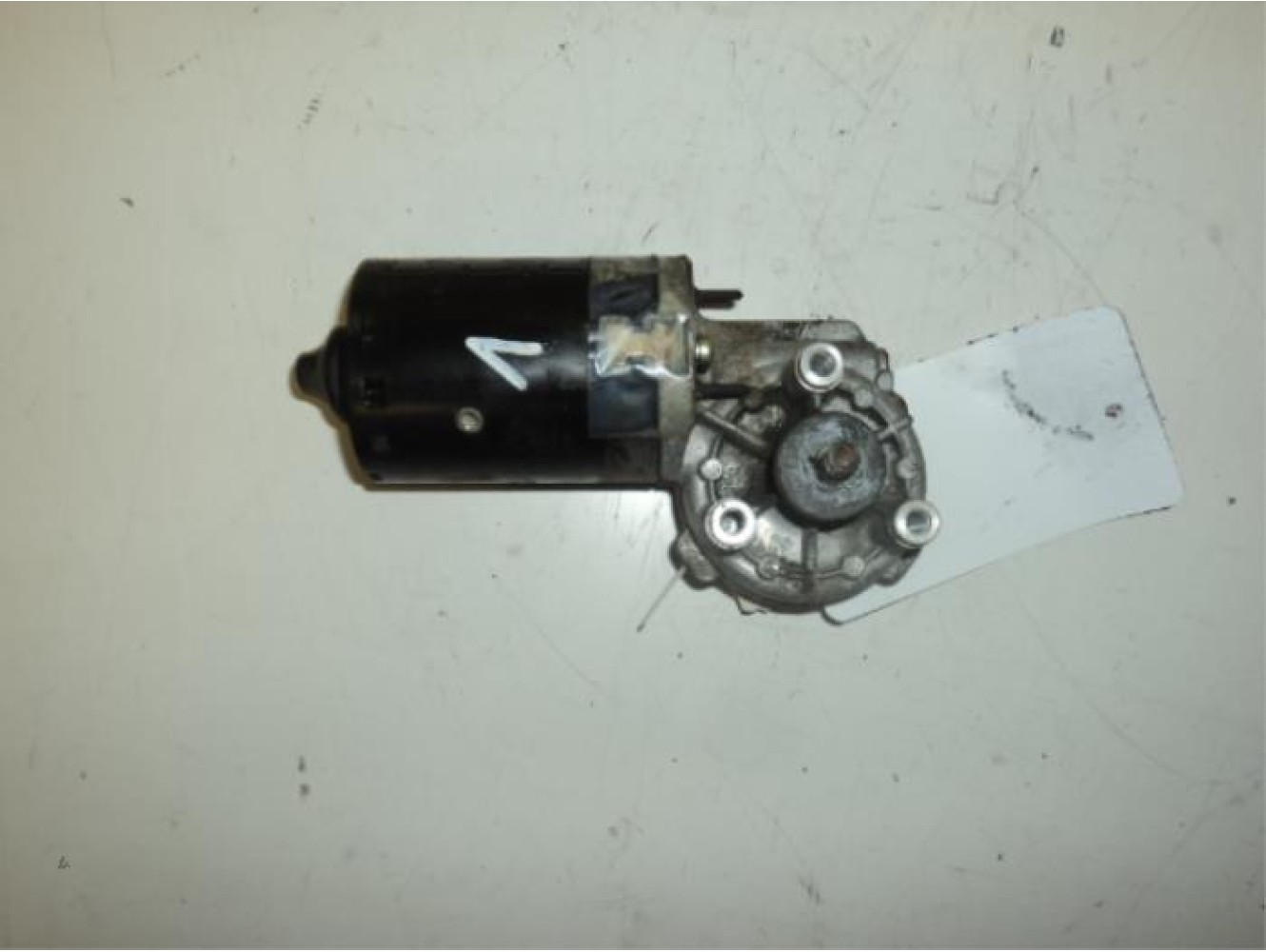 Peugeot - Partner - Front wiper motor