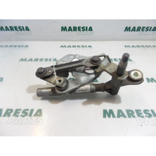 Peugeot - 407 - Wiper mechanism